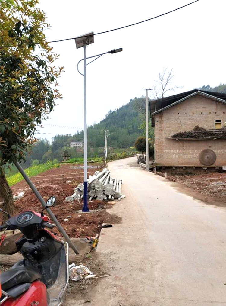 河南太陽能路燈_鋰電池太陽能路燈_南德太陽能路燈廠家