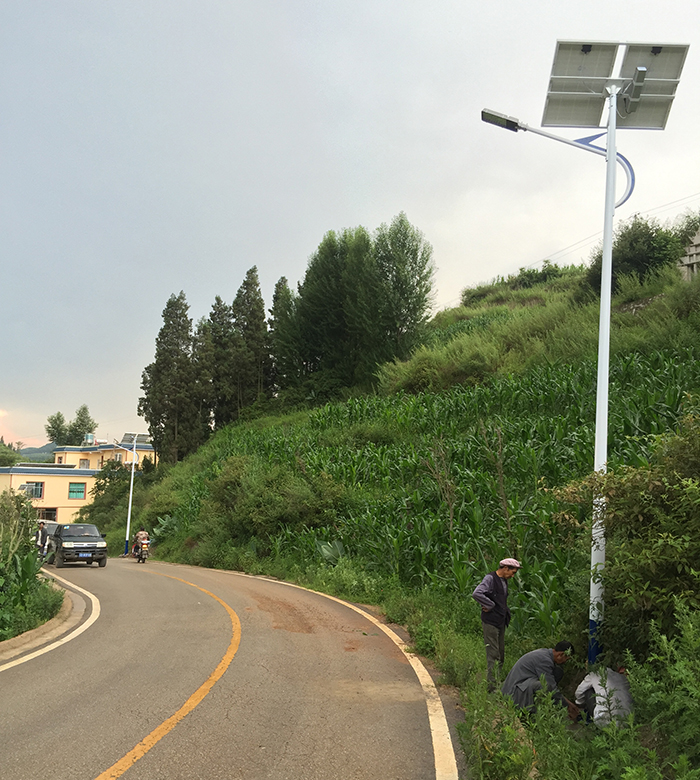 海南太陽能路燈 太陽能道路燈 南德太陽能