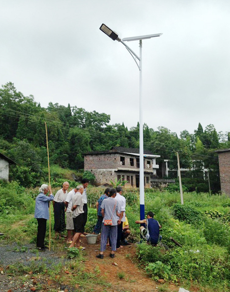 四川太陽能路燈_新農村太陽能路燈_南德太陽能路燈