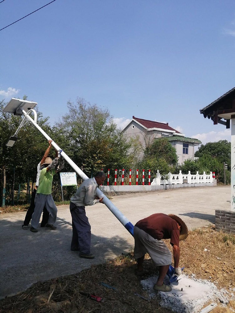 甘肅太陽能路燈_led太陽能路燈_南德